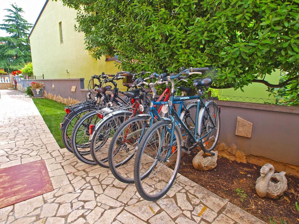 Apartments Denis 19 Fažana Exteriör bild